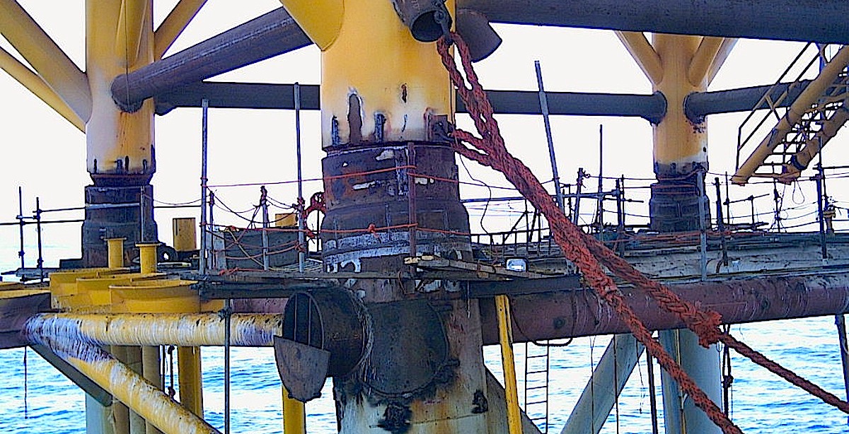 lifting-cellardeck-075